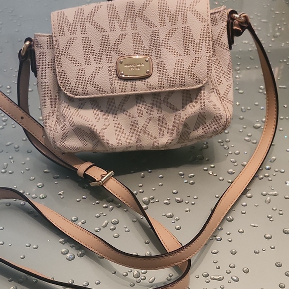 Authentic Michael Kors Light Brown Crossbody Bag